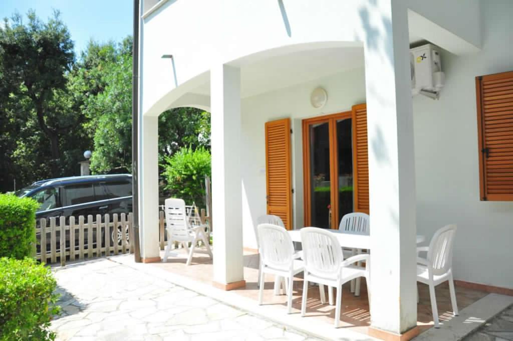 Residence Villa Clara San Vincenzo Eksteriør bilde